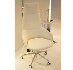Fauteuil Aston - Arper