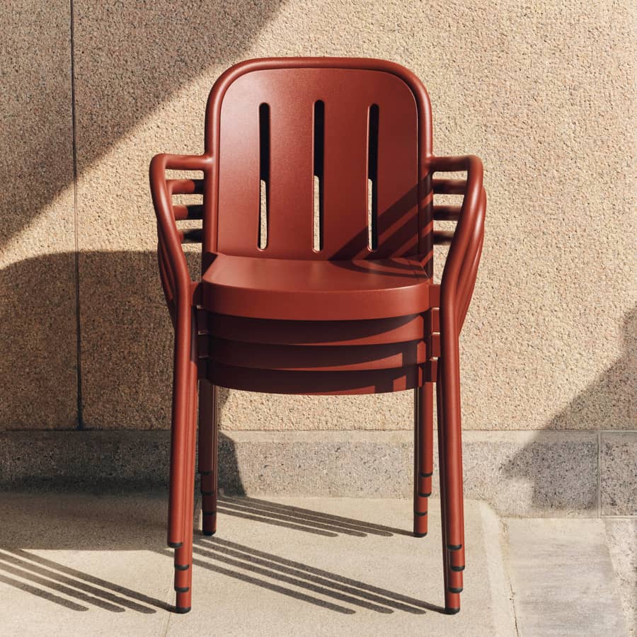 Fauteuil empilable Deville Hay - Design scandinave
