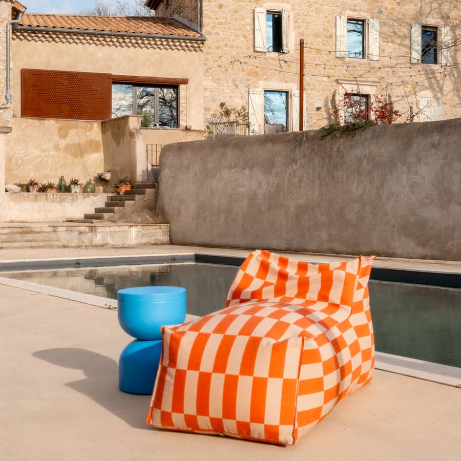 Pouf d'extérieur Matteo Long Nobodinoz - jardin provençal