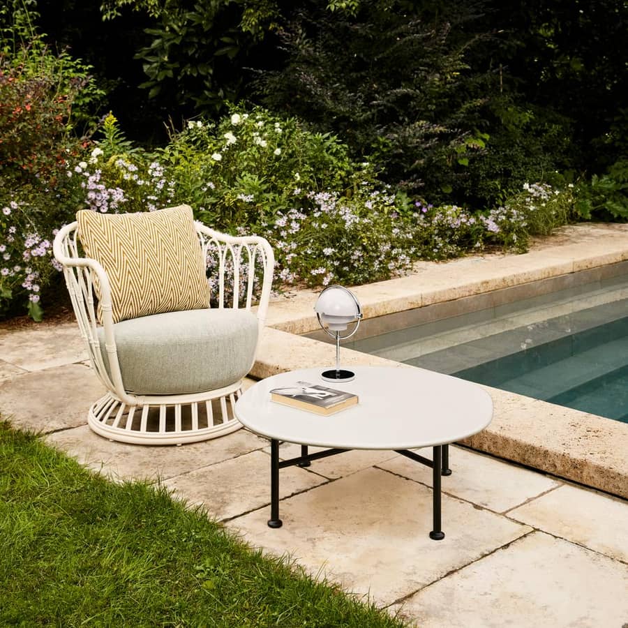 Fauteuil rembourré Grace Gubi - Déco bords de piscine