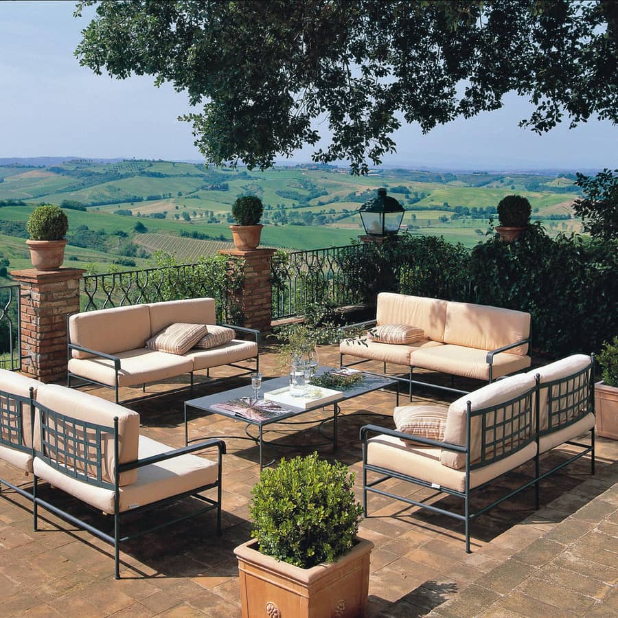 aménager son salon de jardin sur la terrasse toscana unopiu