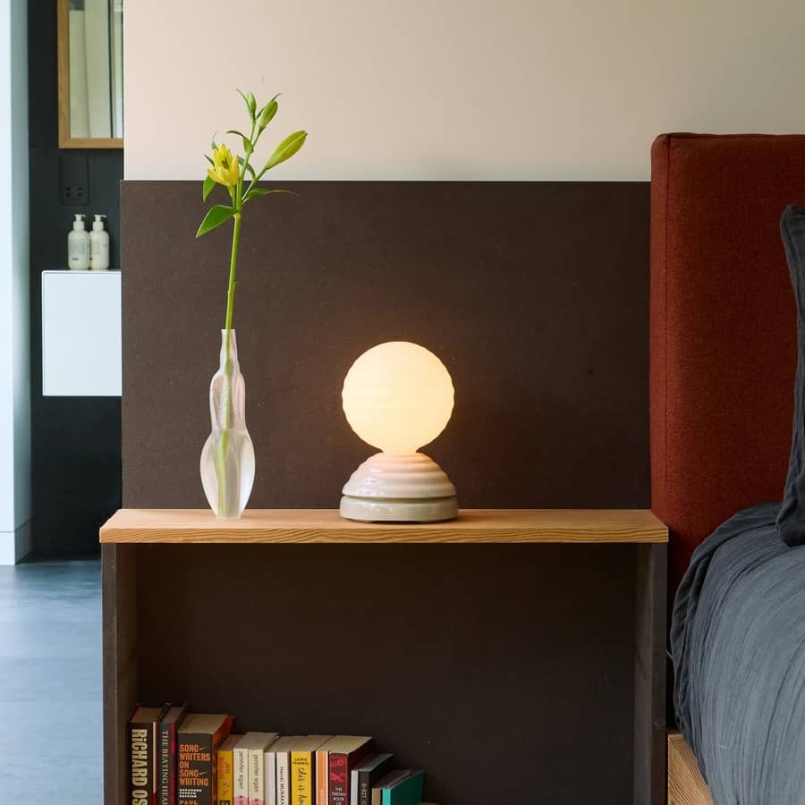 Lampe réveil Wake Tala -aménagement hôtel