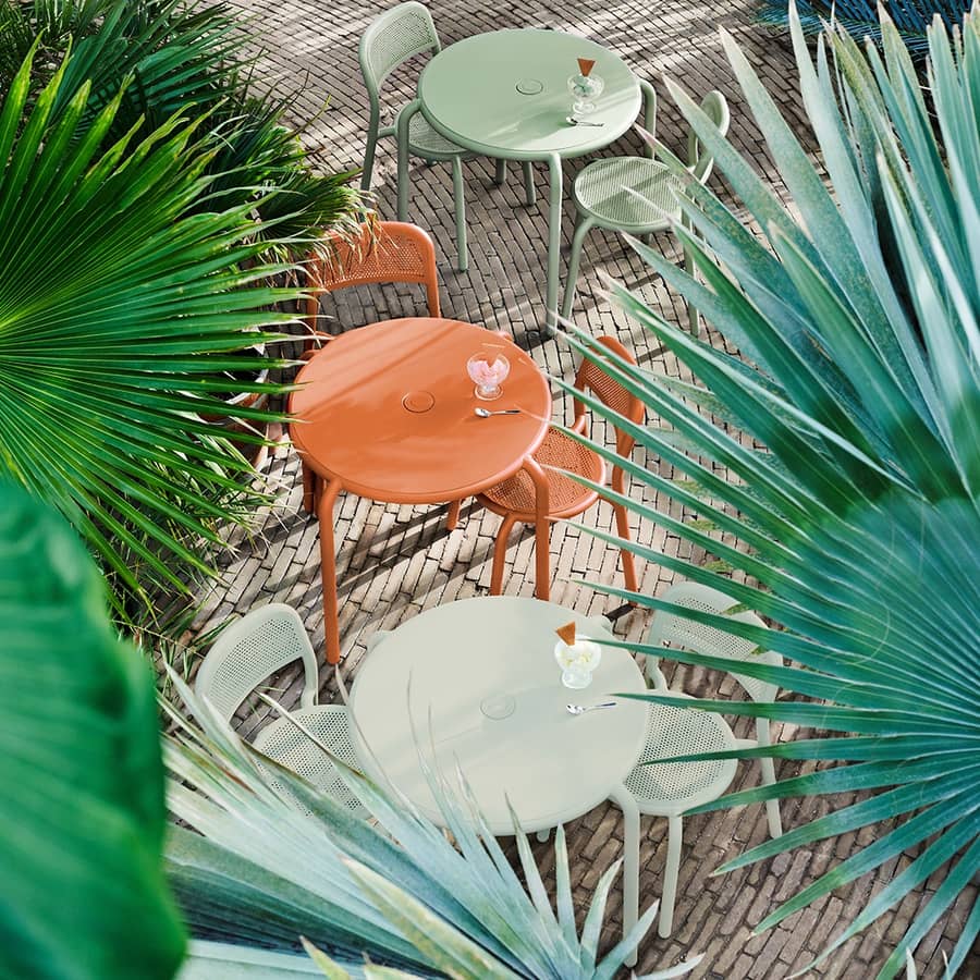 Chaises empilables Toni Fatboy - mobilier terrasse restaurant