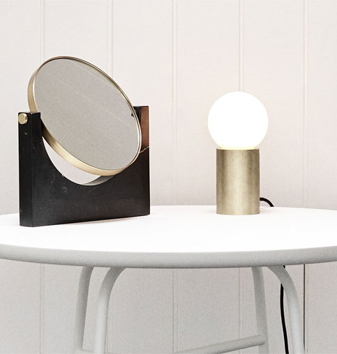 Lampe de table Socket