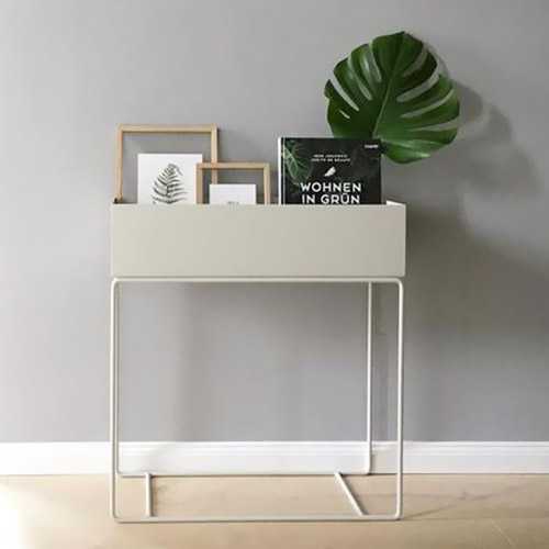 Jardini&egrave;re Plant Box de la marque Ferm Living