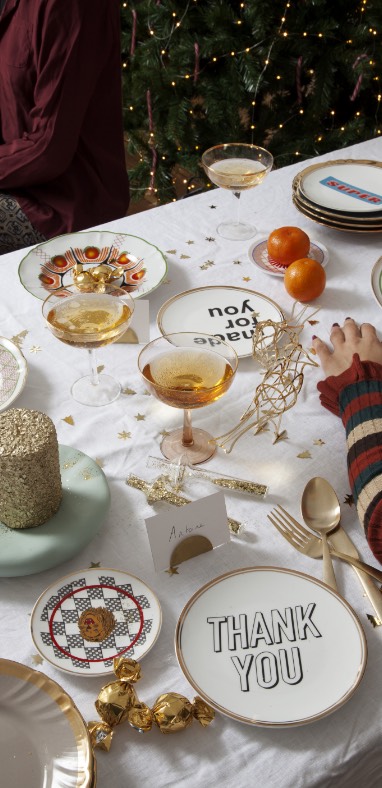 Table & Christmas tree decoration