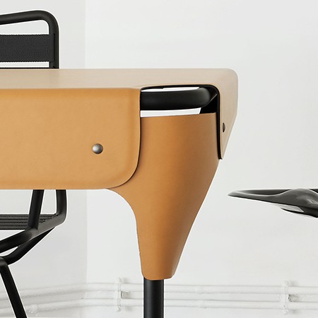 Le bureau Tucano de Zanotta