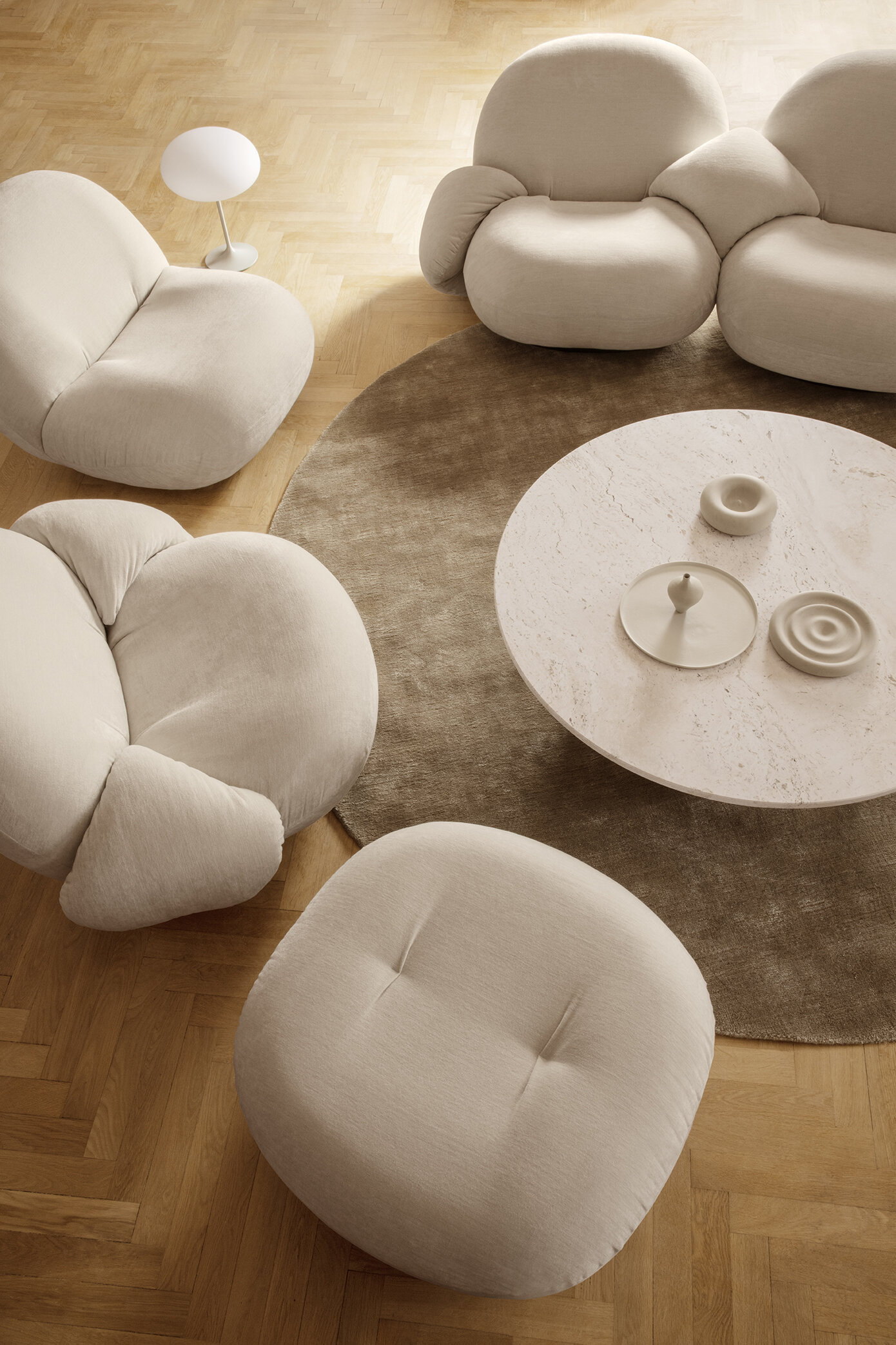 Pacha Padded armchair / Pierre Paulin, 1975 reissue - Gubi